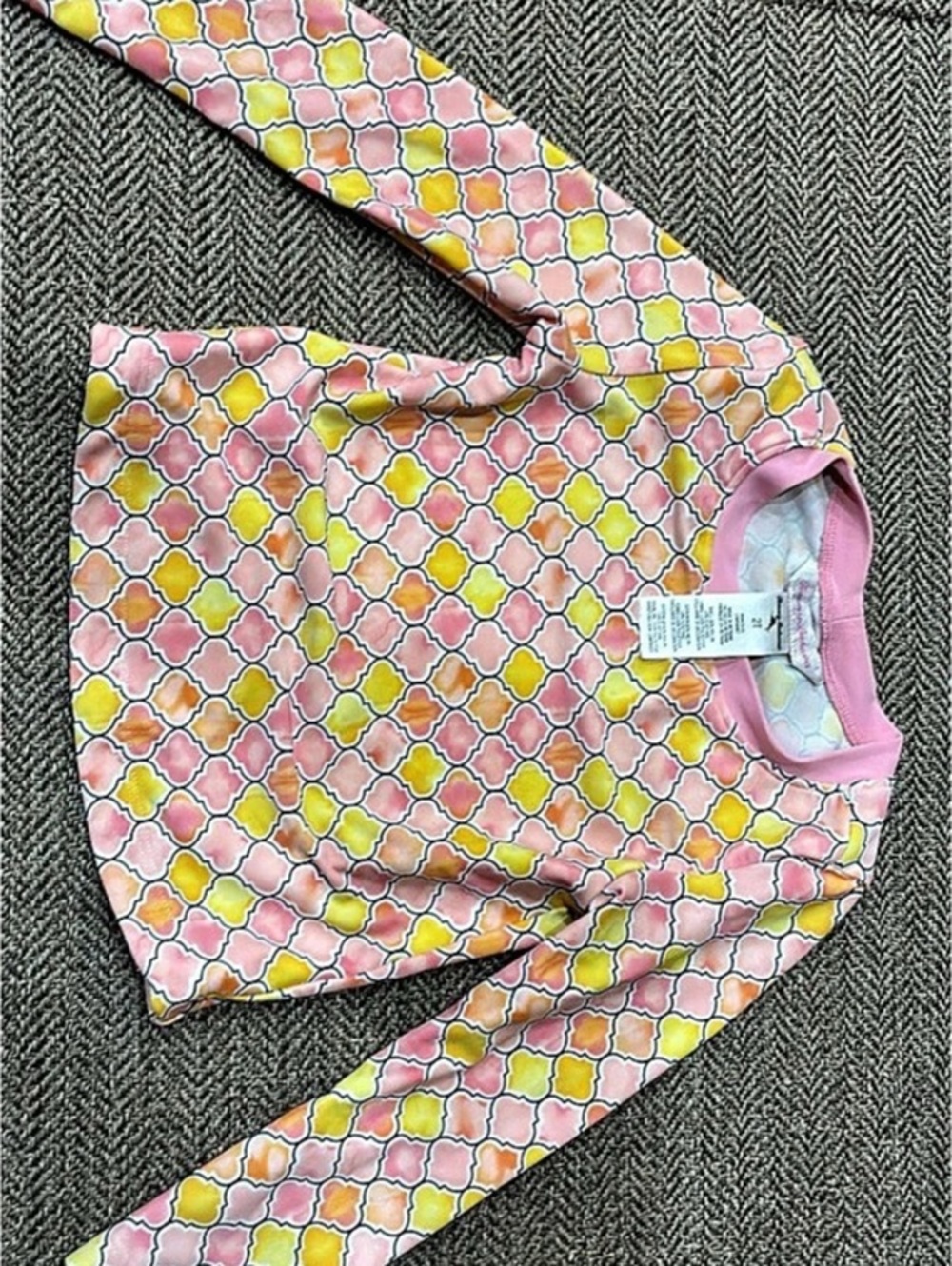 Tommy Bahama Girls Long Sleeve Rash guard in Pink & Yellow Size 2T